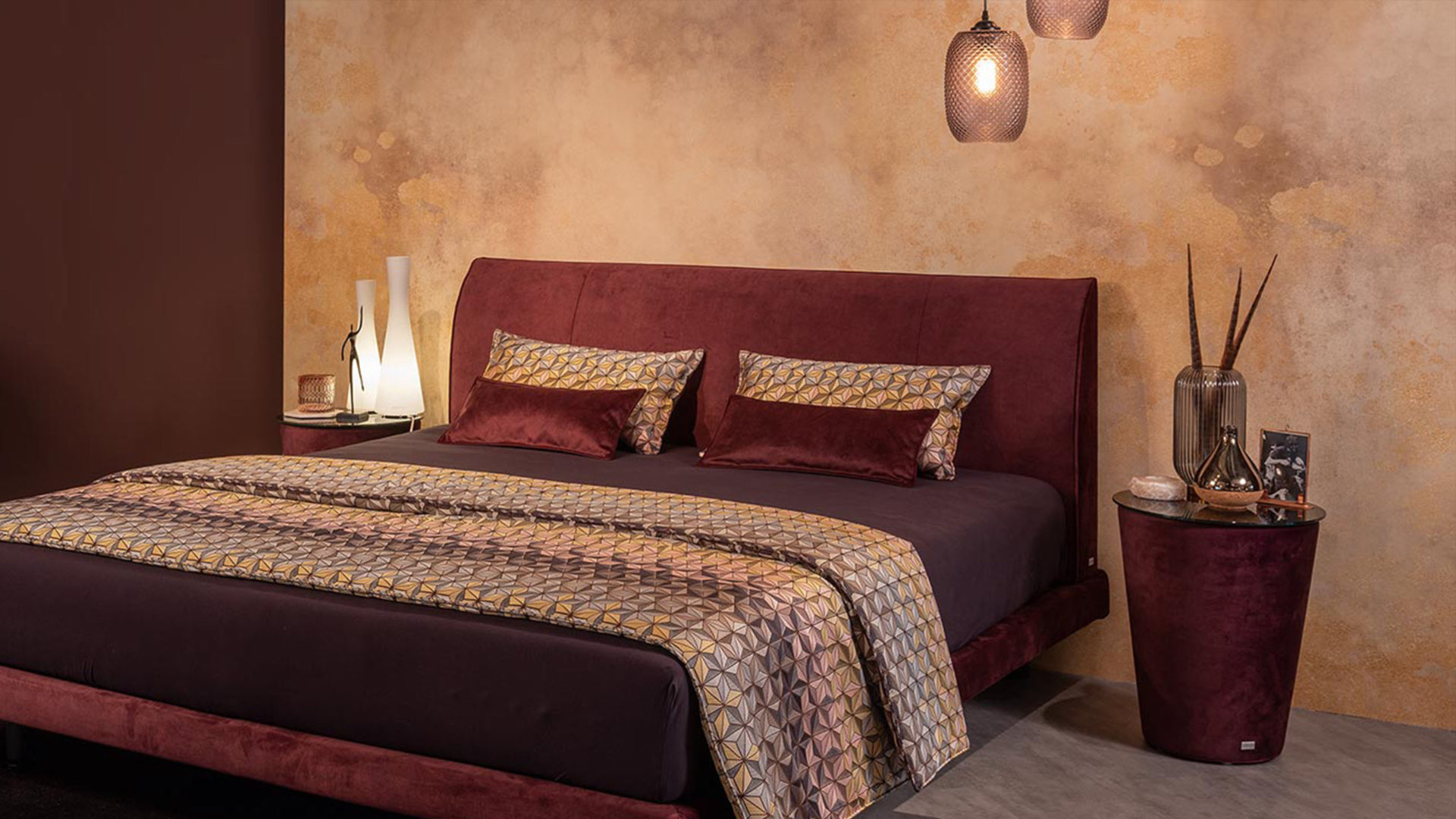 orientalisches schlafzimmer mit ruf bett modena in samt rot