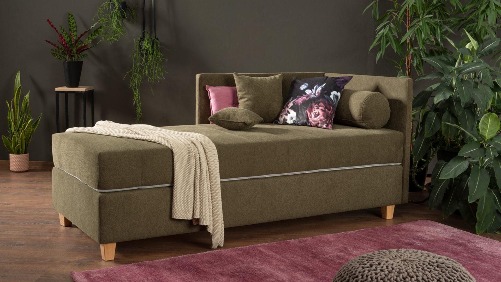 kleines daybed und liege von ada premium kona in olivgrün