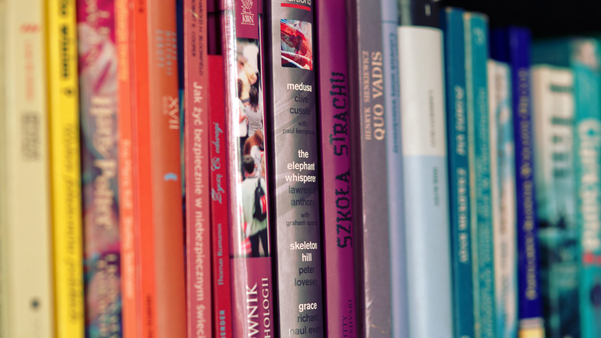 Das Bücherregal Tipps & Ideen zur (Bücher) Aufbewahrung im Regal Moebel Staude