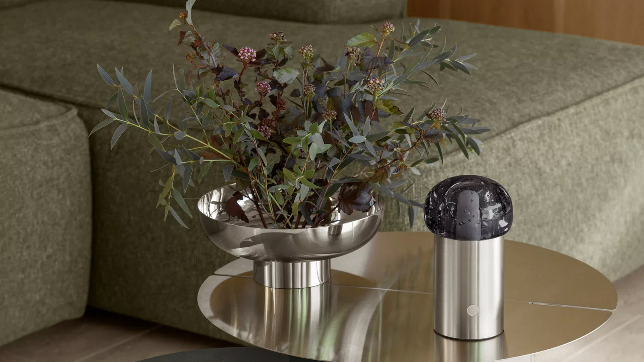 Metall: Chrom, Stahl & Messing bringen das Interior zum Glänzen