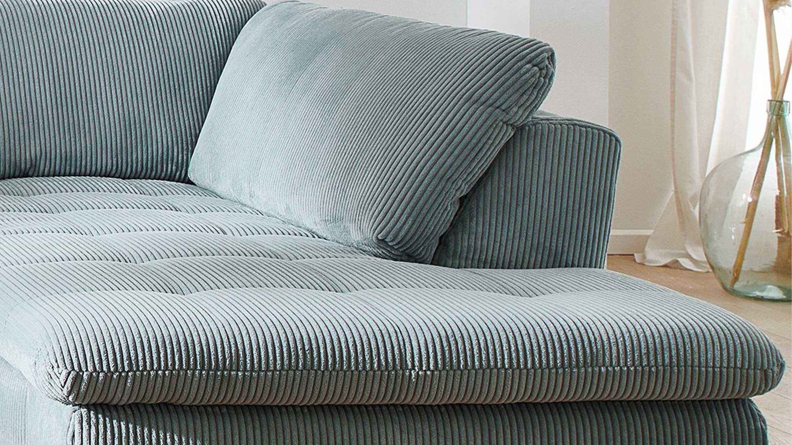 aqua blauer cordbezug im detail von einem megapol vs mp1028 sofa